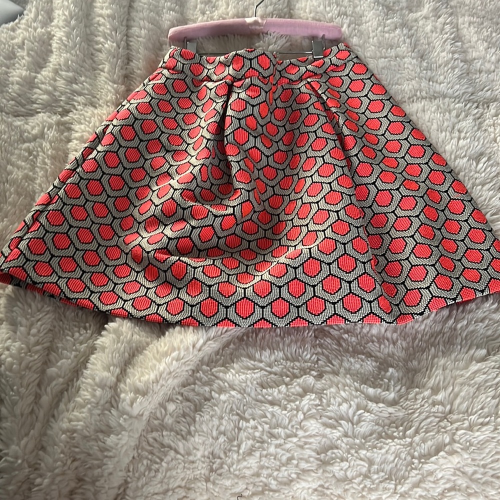 Trina Turk skirt 2 pink and tan